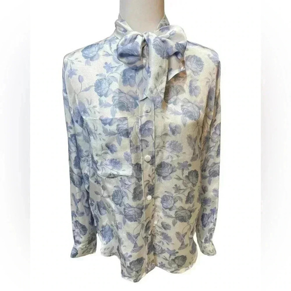 Mother of Pearl London White Blue hint of Lavender Floral Mock Tie Neck - Picture 2 of 13